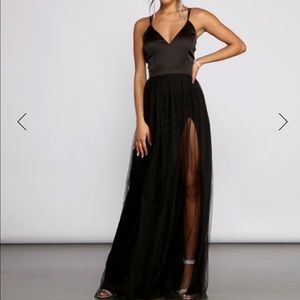 NWT Windsor Haisley Formal Tulle and Satin Formal Dress